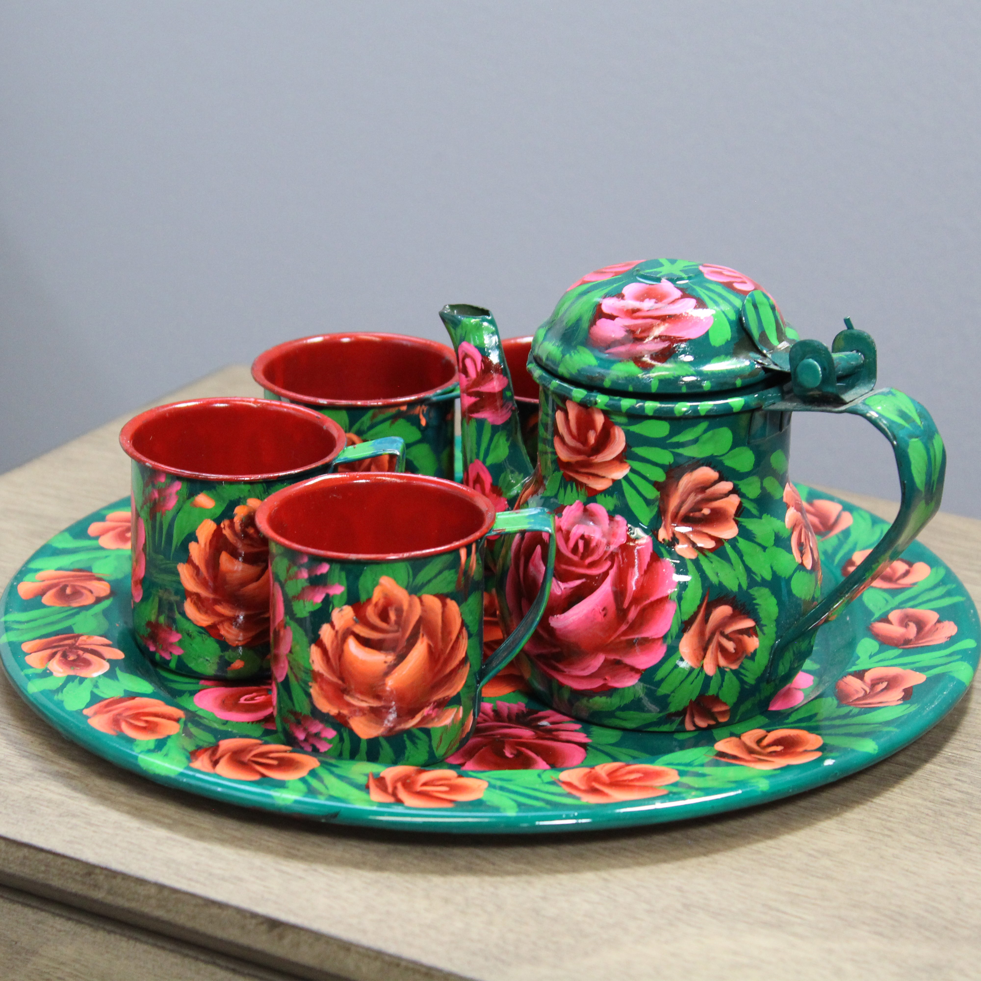 Farmhouse Tea Set, Rooster Roses Tea Pot And Covered sale Cups Green Rustic Kitchen